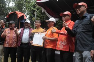 Walikota Depok Bersama Presiden PKS Jadi Saksi Inovasi Sinergitas Formalisa dan Jawara Depok, Sulap Sampah Jadi Batako