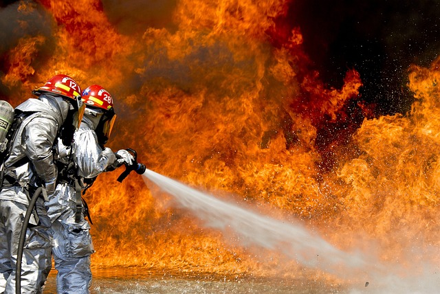 Kebakaran Melanda Gudang Ekspedisi Online di Kalideres, Enam Orang Mengalami Luka