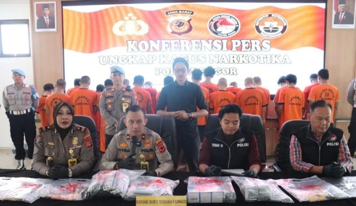 Penangkapan Terhadap 21 Tersangka yang Diduga Terlibat dalam Peredaran Narkotika di Wilayah Bogor
