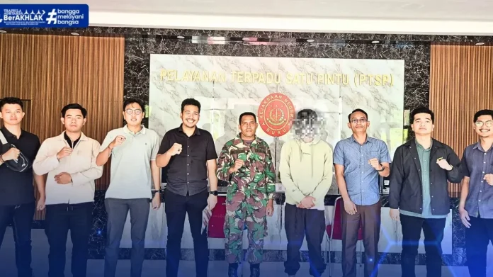 Tim Tangkap Buron (Tabur) Kejaksaan Negeri (Kejari) Buru akhirnya berhasil membekuk terpidana kasus tindak pidana asusila, Ode Usman, yang sebelumnya masuk dalam Daftar Pencarian Orang (DPO) Kejari Maluku Tengah.