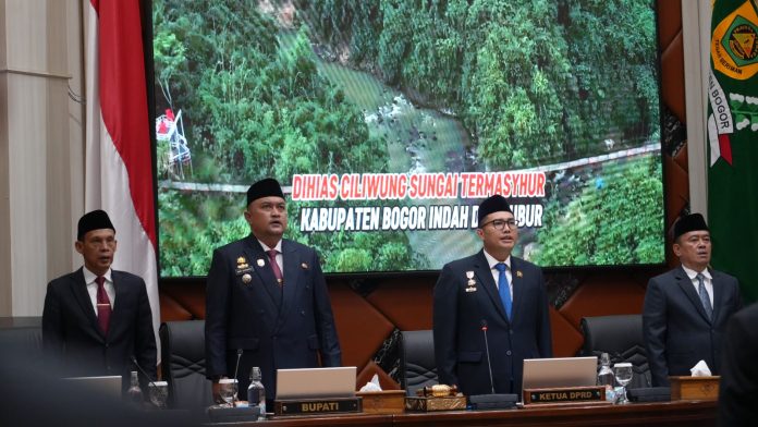 Pemerintah Kabupaten (Pemkab) Bogor bersama DPRD Kabupaten Bogor menggelar rapat paripurna dengan agenda strategis yang menandai penguatan arah kebijakan pembangunan daerah.